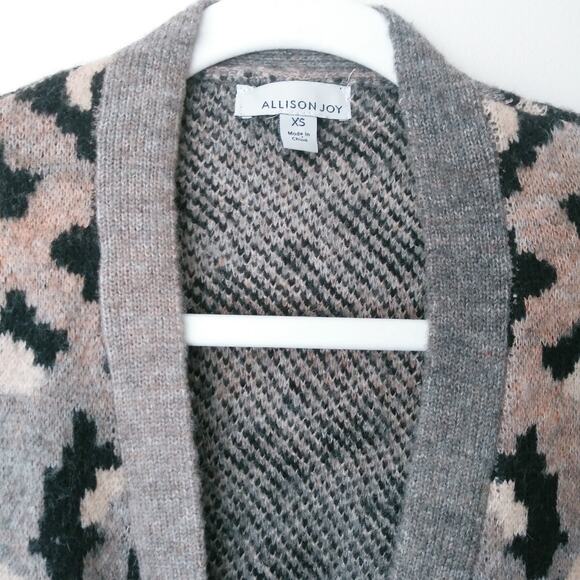 Evereve Allison Joy Womens XS Leo Ombre Cardigan Fuzzy Oversized Leopard Print - Picture 4 of 14